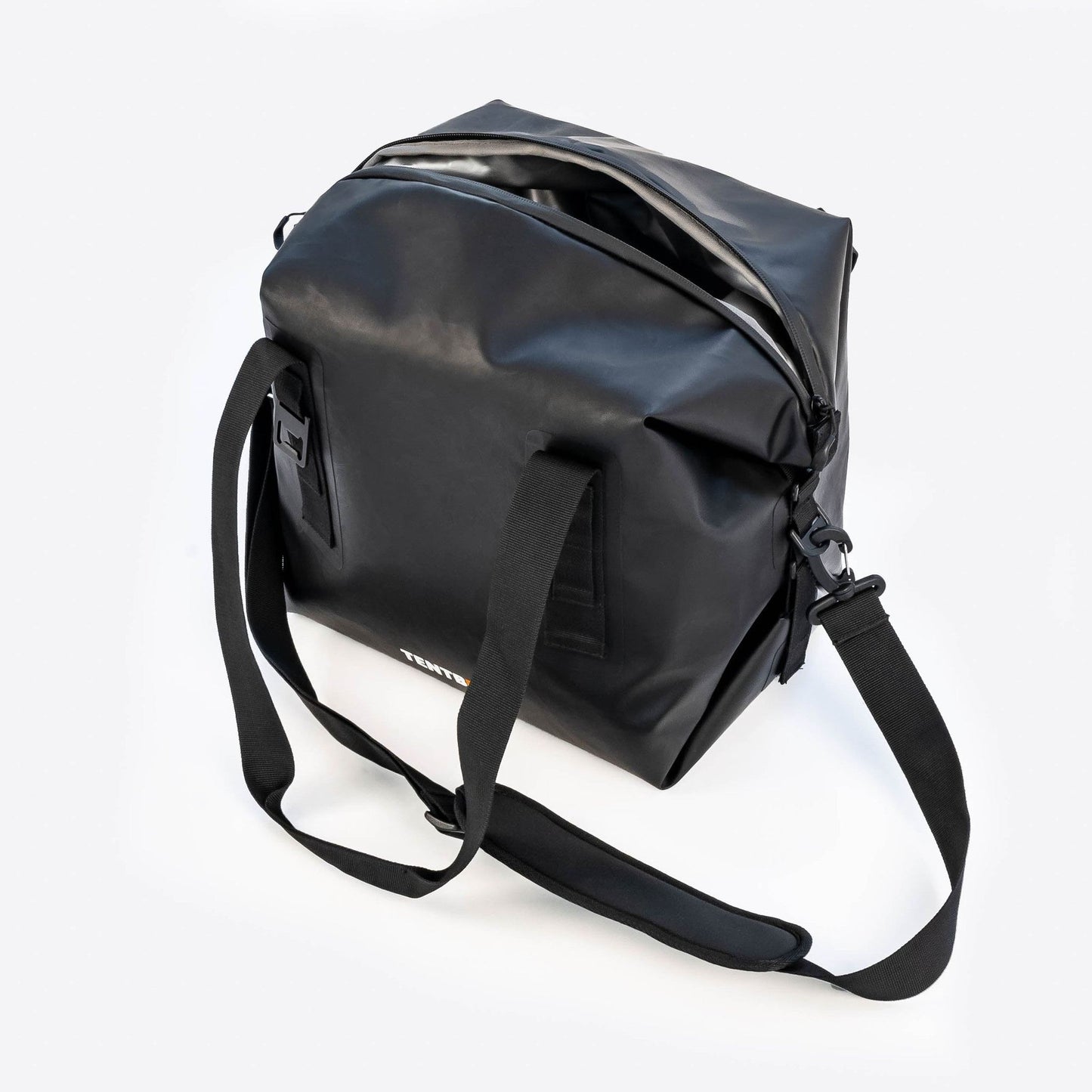 CoolBag: Insulated Adventure Bag | TentBox Showroom Discover the CoolBag at TentBox Scotland; keep food fresh on your TentBoxing adventures!