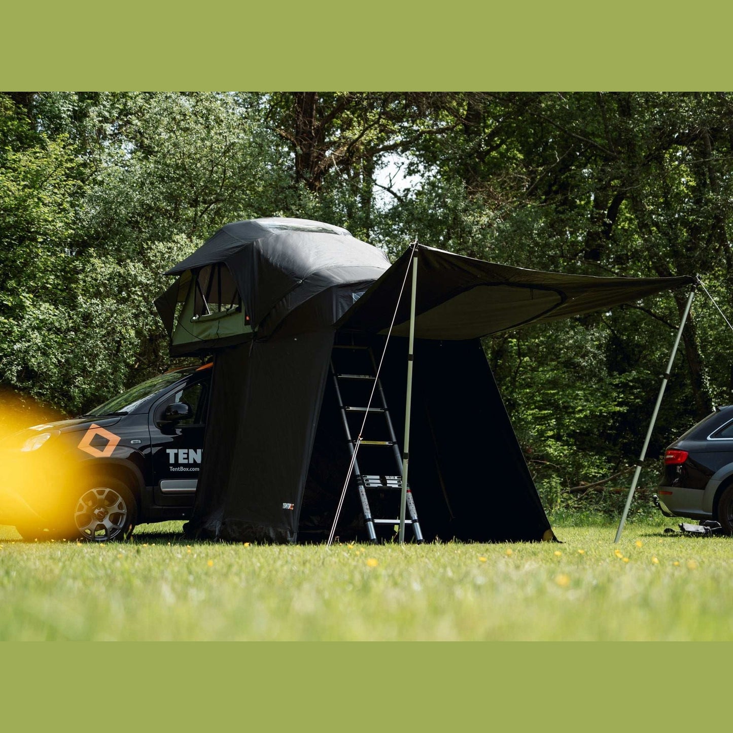 TentBox Living Pod (Lite 2.0) Effortlessly expand your TentBox Lite 2.0 setup with the Living Pod, designed to create a spacious, weatherproof area beneath the fold-out section of your rooftop tent. Whether you're camping in the Scottish Highlands or esca
