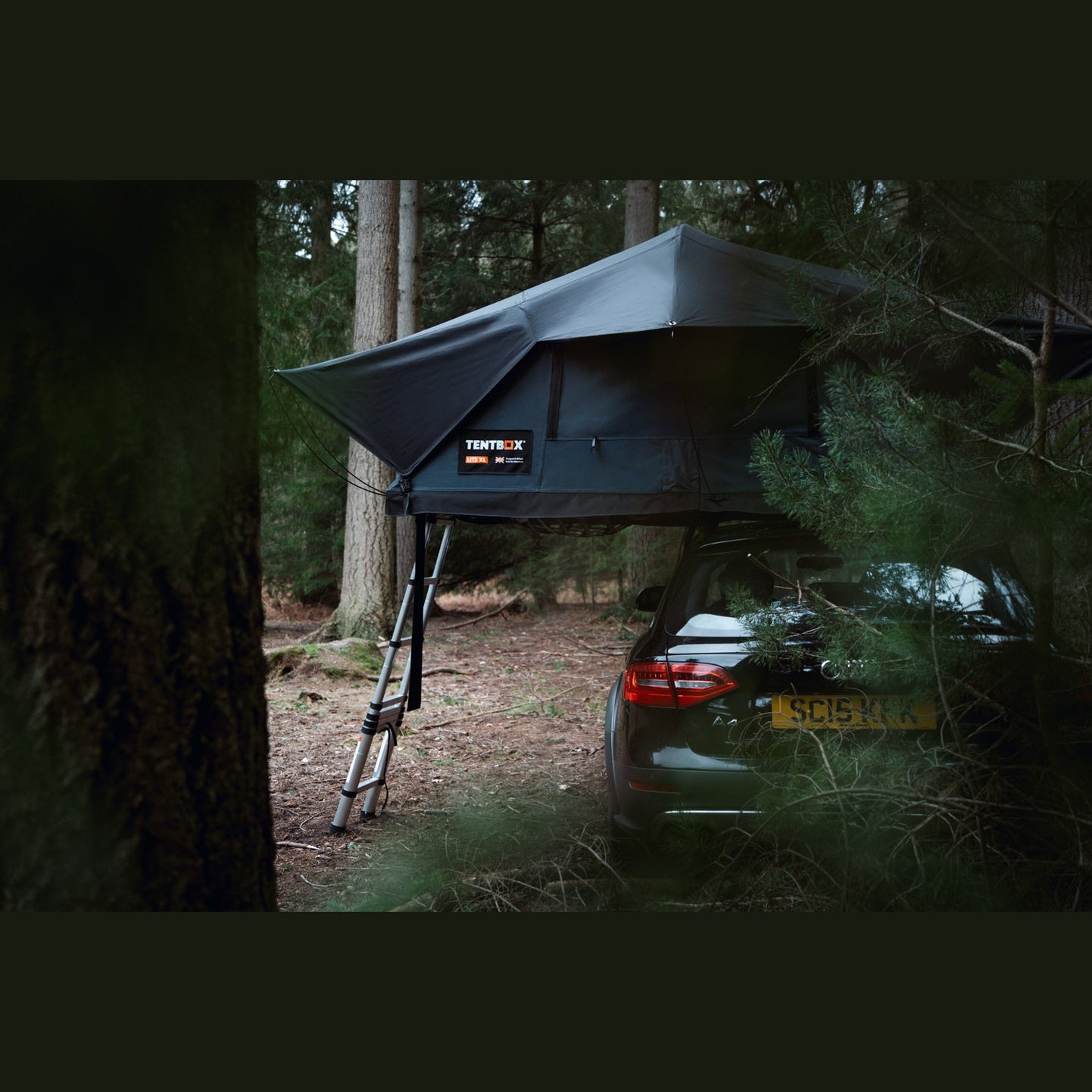 TentBox Lite XL – Spacious Folding Roof Tent TentBox Lite XL offers extra space and lightweight design. Easy to set up, perfect for couples or small families on outdoor adventures.