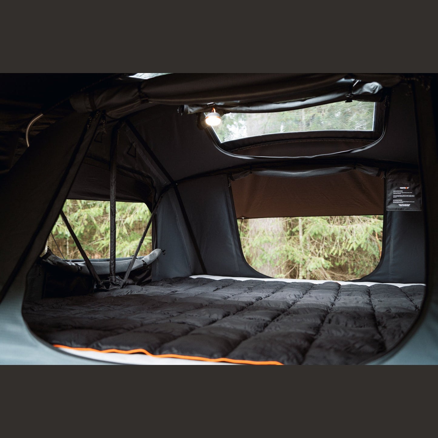 TentBox Lite XL – Spacious Folding Roof Tent TentBox Lite XL offers extra space and lightweight design. Easy to set up, perfect for couples or small families on outdoor adventures.