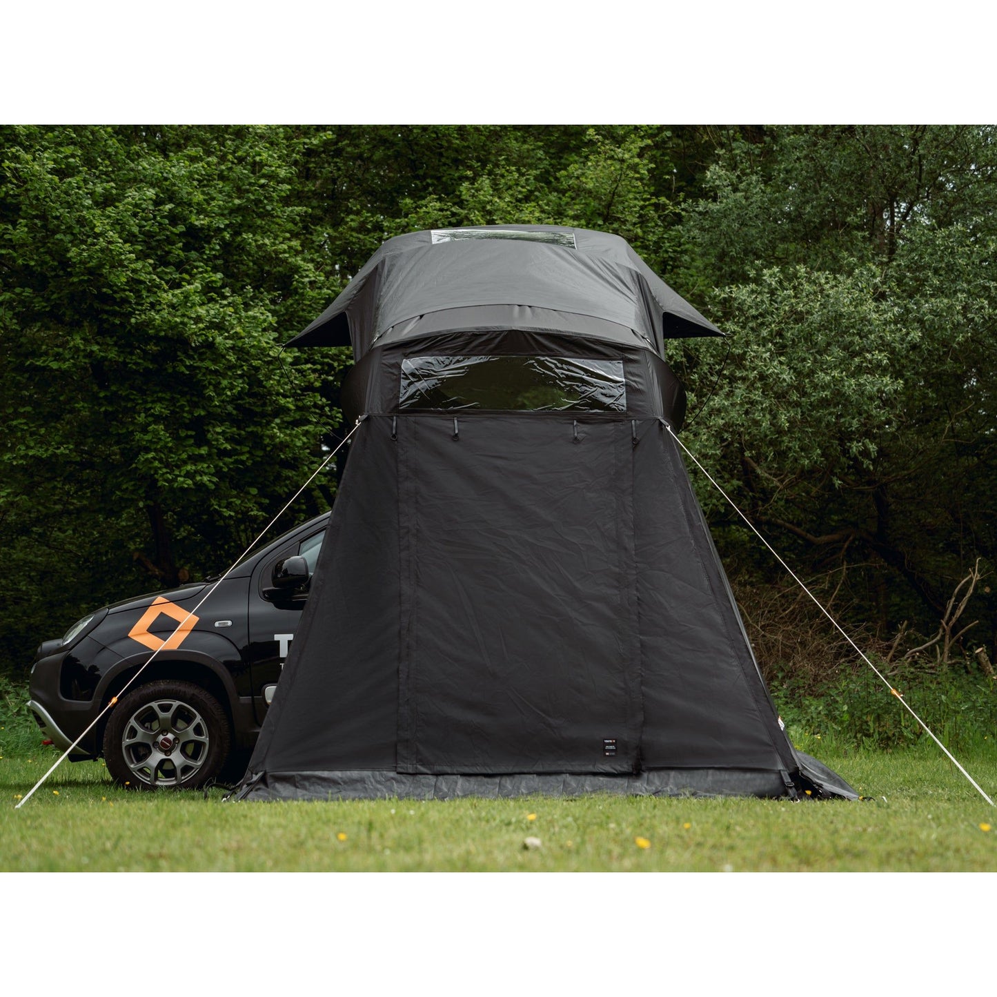 TentBox Living Pod (Lite 2.0) Effortlessly expand your TentBox Lite 2.0 setup with the Living Pod, designed to create a spacious, weatherproof area beneath the fold-out section of your rooftop tent. Whether you're camping in the Scottish Highlands or esca