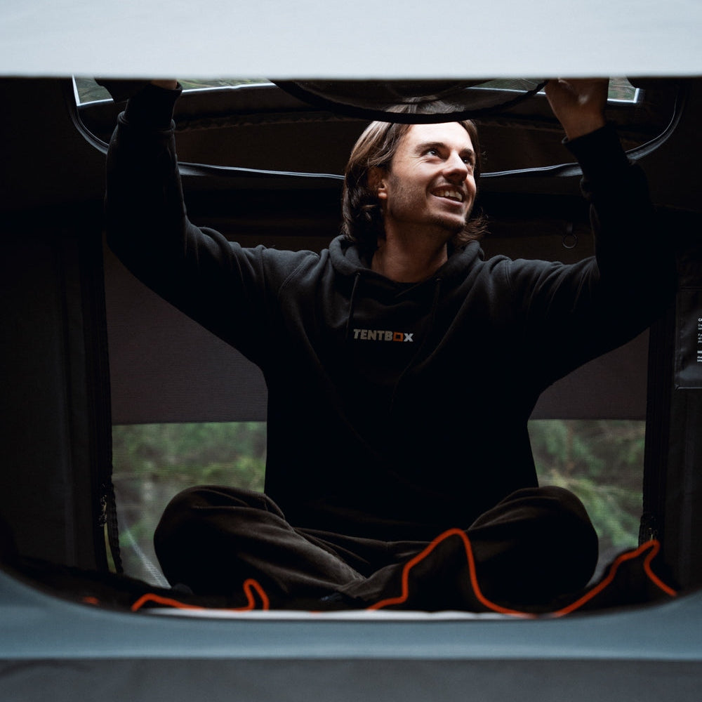 TentBox Lite XL – Spacious Folding Roof Tent TentBox Lite XL offers extra space and lightweight design. Easy to set up, perfect for couples or small families on outdoor adventures.