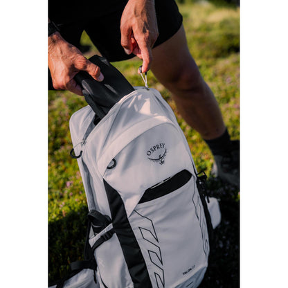 Osprey Talon 22L White Black