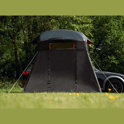 Lite XL Living Pod (Lite XL) Effortlessly create a spacious, functional area beneath your Lite XL, perfect for staying dry during rain or enjoying shade on sunny days. Activate 'wing-mode' for an even larger sheltered space. The design integrates the ladd
