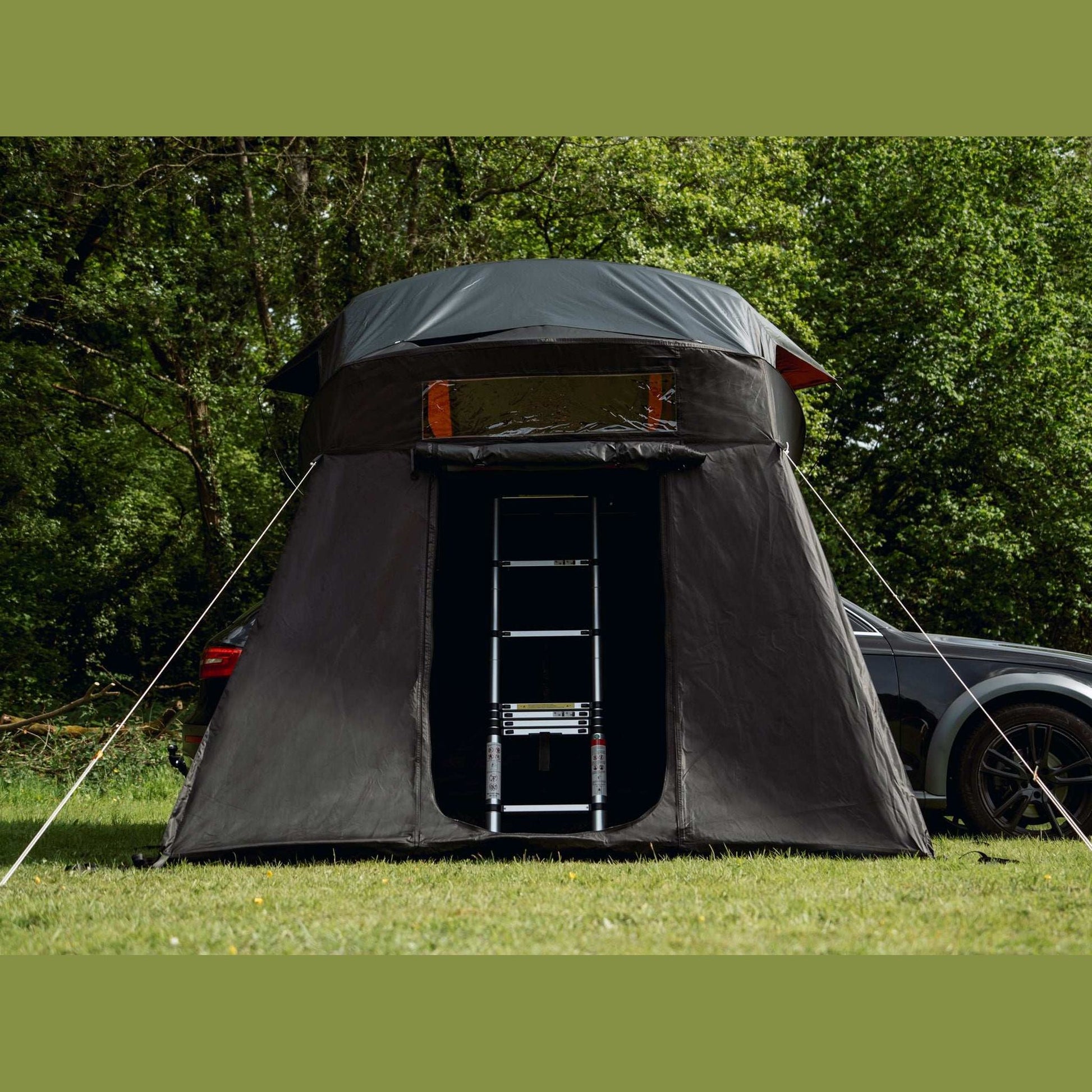 Lite XL Living Pod (Lite XL) Effortlessly create a spacious, functional area beneath your Lite XL, perfect for staying dry during rain or enjoying shade on sunny days. Activate 'wing-mode' for an even larger sheltered space. The design integrates the ladd