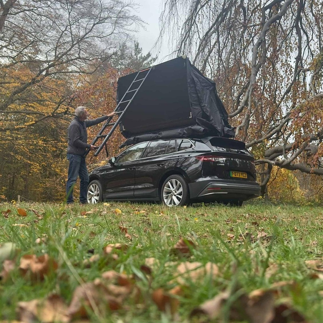 RoofBunk Explorer Super XL Soft Shell Roof Tent – 5/6 Person Rooftop Tent