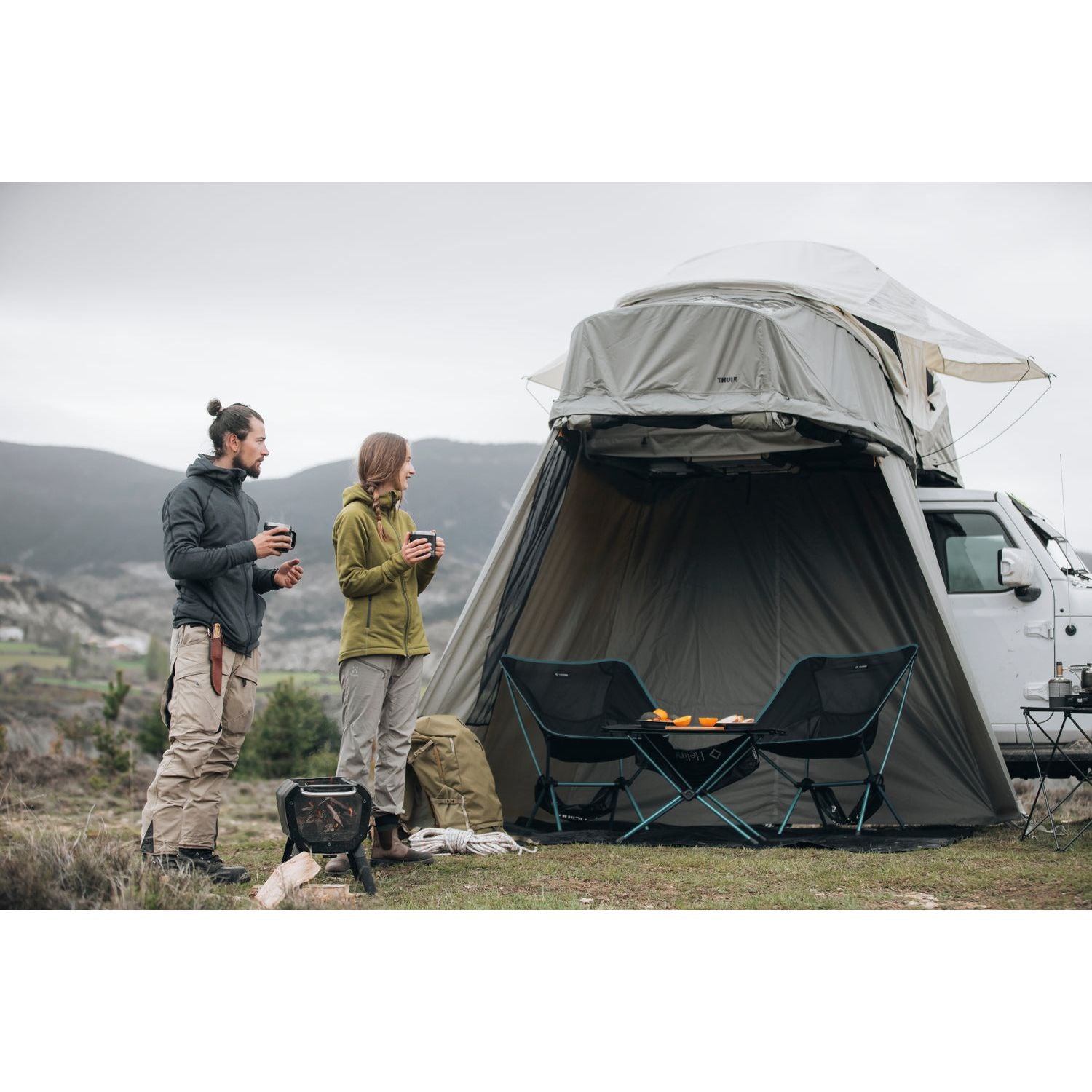 Thule Approach Rooftop Tent M